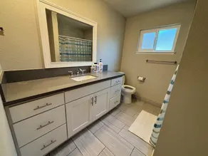Cheerful home,4bedrooms,6beds,2baths,TV,Central AC - Image 3