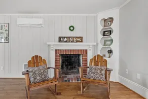 Charming Kennebunk Cape - Walk to Dock Square! - Image 2