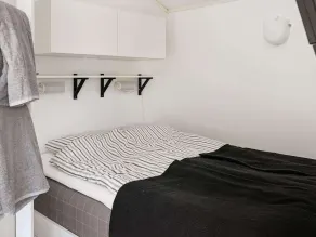 4 person holiday home in Skärhamn - Image 3