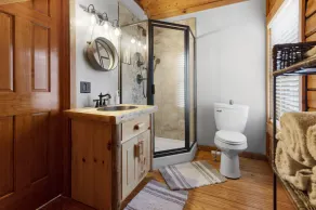 Lakefront Cozy Cabin w/ hot tub - Image 3