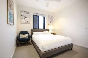 Cosy 2-bed Bridgeview Apartments with River View - Image 4