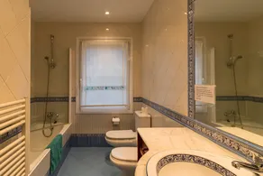 Villa con vista sulle montagne, terrazza privata e aria condizionata - Image 4