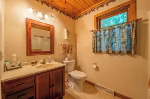 Peaceful lakefront Cabin with High Speed Internet - Image 5