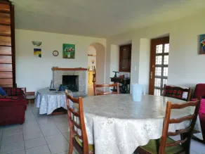 Renovated house ideally situated, Beach/mountain - Image 3
