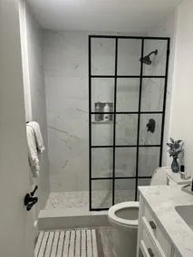 Newly Remodeled 4 Bedroom House w Private Pool - Image 5