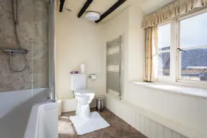 Grade II Listed Cotswolds Self Catering Accommodation. VisitEngland 4**** - Image 4