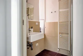 JOIVY Cosy 3BR flat in the centre of Milan - Image 5