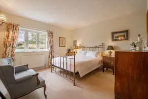 Charming cottage in beautiful countryside with a boating lake - The Calf Pens - Image 2