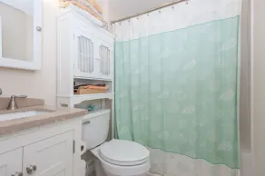 4 Schlafzimmer Haus am Wasser ideal für Familien! In der Nähe von Annehmlichkeiten, Canal & More! - Image 3