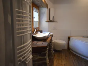 Cosy, 1800 Farmhouse With Sauna - Image 2