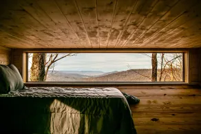 Tree loft 1 a view for miles in the trees - Image 3