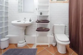 Grand T2 chaleureux de 68 M2, atypique, dans le centre historique - Image 2