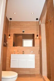 Blom Airport Apartment - Image 3
