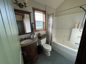 Dungeness Manor Farm in the Heart of the Dungeness Valley - Image 3