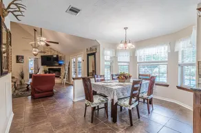 Country Getaway 4 Bedroom Resort in 10 Acre Lot - Image 3