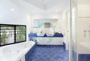 ZenLux: 3-Story Corporate Golf Retreat + Pool/BBQ - Image 3