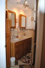 Walk to Wineries - malerisches Dorf - Grill - Terrasse - WiFi - Amazing Shower - Image 4