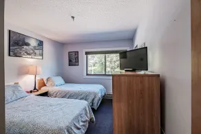 On Mountain two bedroom unit sleeping 6 - Image 5