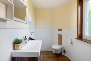 Ferienhaus 'Blau' mit privater Terrasse, privatem Garten und Wi-Fi - Image 3