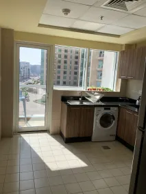 Stunning Two Bedroom Apartment in DOWNTOWN, next to DUBAI Mall - Image 2