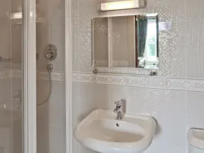 6 bedroom accommodation in Swanick, near Alfreton - Image 3