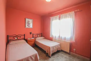 Villa entièrement équipée avec barbecue, jardin et piscine privée - Image 4
