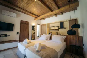 Hide Out Villas - Image 5