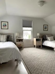 Modern Cottage with New Heated Pool - Image 3