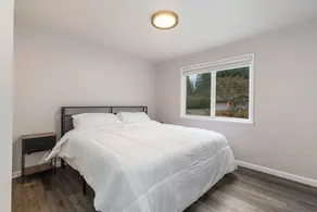 Quiet 3BR Retreat Near Woodinville Wine Country - Image 4