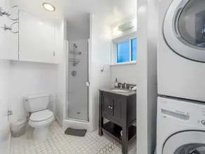 La Jolla Ocean Dream - Amazing Location, Walk to the Beach, Dog Friendly! - Image 3