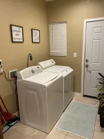 Peaceful 3BR house with a lot of space. - Image 2