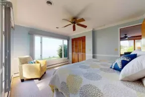 Kenna's Cottage Lakefront 2 bedroom guest house - Image 4