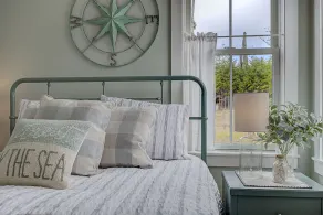 Seabrook Creekside Cottage | Hot Tub, Location 3BR | Sleeps 6, South Farm - Image 4
