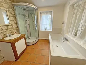 Au Coeur des vignes, private swimming pool - Image 2
