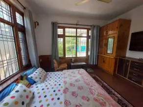 Room with washroom , garden view - Image 4