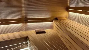 Beachfront Holiday Apartment, Sauna, Swimming Pool - Image 2