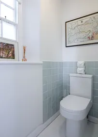 Stone cottage in central Salcombe sleeps 8 - Image 3