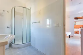 Apartment holiday home 'Casa Arancio' with Beautiful Mountain View & Wi-Fi - Image 2
