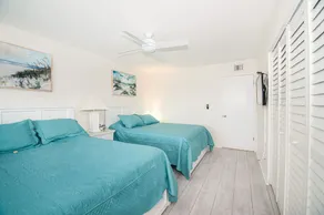 Luxury  JB condo w Fabulous East Lake Sun/Moom Rise Views close to beach - Image 5