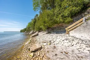 Lakefront Cottage · Sunrise Views · Jacksonport - Image 5