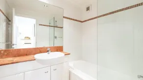 NABILLA by Palm Beach Holiday Rentals. - Image 2