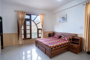 A modern and independent house Near Shimla. Sunset view - Image 5