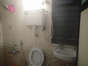 Private Room in an Apartment for 1 or 2 persons at Andheri West - Image 2