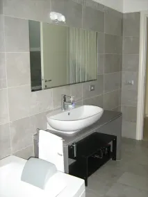 Apartamento en villa moderna con piscina cerca de Lucca - Image 3