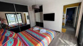 New house, hot tub, patio, close to beaches and shops - Image 5