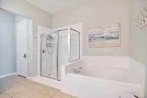 3 Bed Penthouse Near Convention Center! 3 Bedroom Condo by RedAwning - Image 5