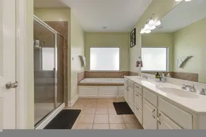 Family Houston Stay Near NRG MD Anderson - Image 3