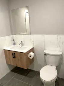 Modern 1BR 1BA Apartment - Image 3