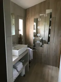 Grande villa, da 6 a 15 persone ai margini della foresta e del fiume - Image 3