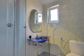 Ferienwohnung nur 500 Meter bis zum Kieselstrand mit großem Pool , Schlafzimmer, Bad, Küche, Klima, WLAN - Image 2